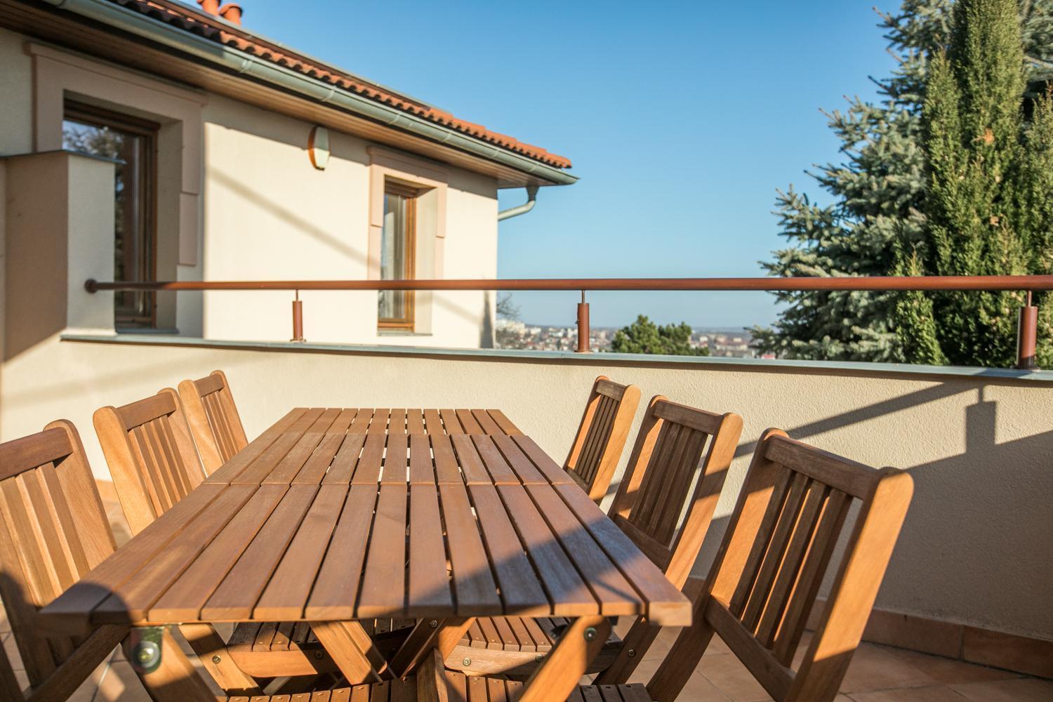 Della Villa Pecs